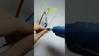 طريقة صنع مروحه صغيره قابله للتعديل ارتفاعها How To Make A Small Adjustable Height Fan Diy Shorts 