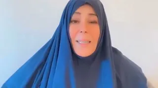 بكلمات نابعة من القلب صاحبة مسجد الزهراء في إدلب تعلن براءة أهلها منها وتختم حديثها بالشهادة الثالثة دندنها