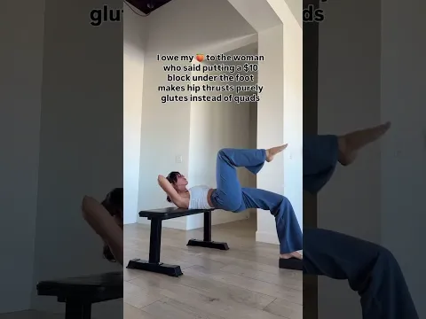 Oh wait… that woman is me. 😉 #glutes #glutesworkout #barrefitness