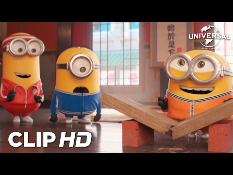 Download MP3 MINIONS: EL ORIGEN DE GRU - Los minions intentan romper una tabla con sus cabezas