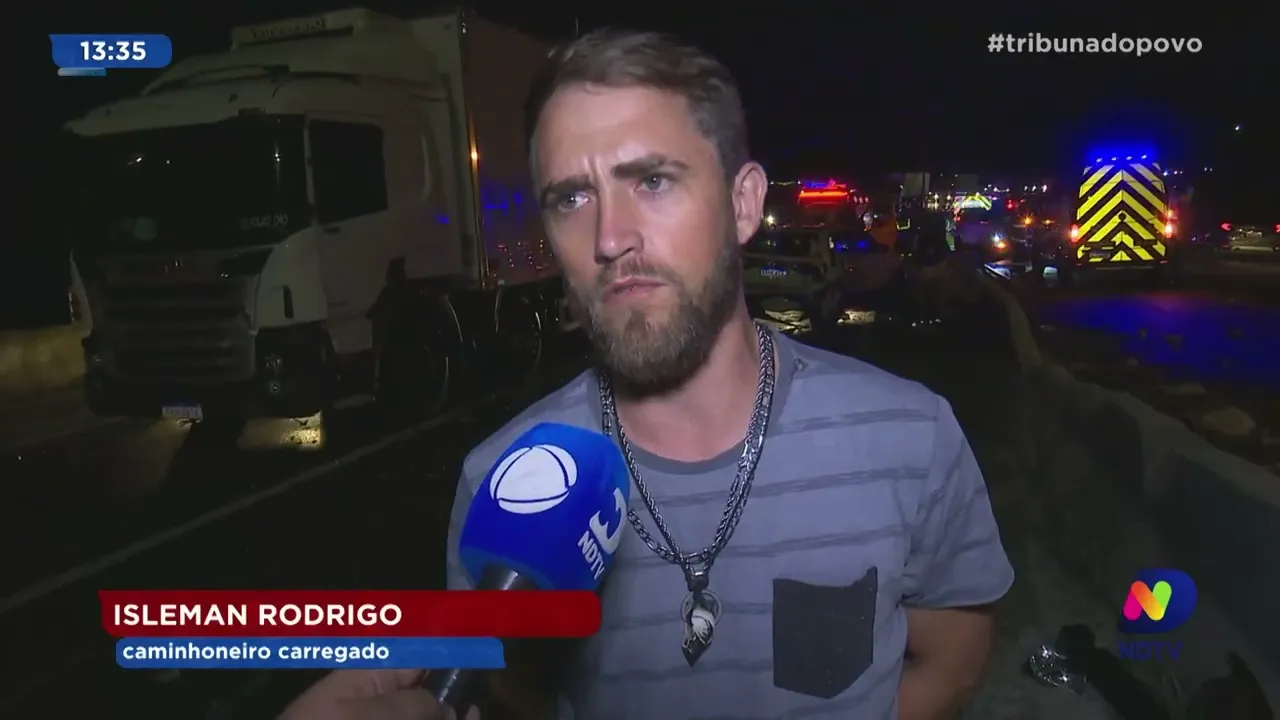 Acidente grave envolvendo caminhões e carros deixa feridos em Joinville na BR-101