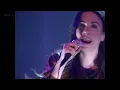 Alanis Morissette - You Oughta Know (live) - Jools Holland's Hootenanny - 31/12/1995