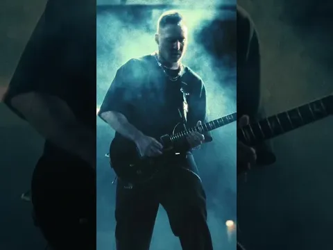 Sometimes you’ve gotta feed the guitar players ego…