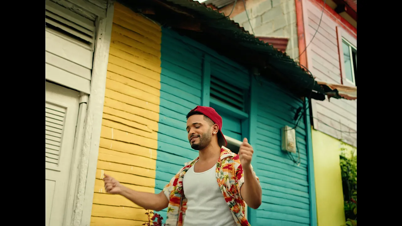 Kewin Cosmos - La Vecina ( Official Video ) Bachata 2022 Kewin Cosmos - La Vecina ( Official Video ) Bachata 2022