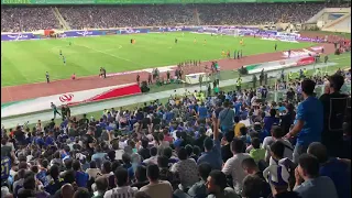 هو کردن مردم در ورزشگاه آزادی نسبت به سرود سلام فرمانده جمهوری اسلامی ایران دندنها