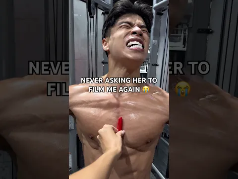 This is why I gym alone… #gym #gymfail #gymcouple #gymhumor #chestday