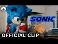Download Lagu Sonic Gets His First Pair of Red Shoes 👟 | Full Scene | Paramount