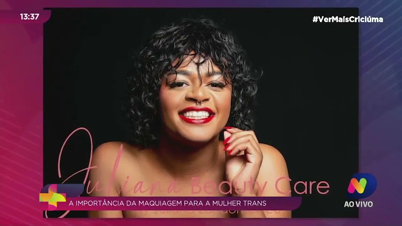 Ver Mais Transformação: a importância da maquiagem para a mulher trans