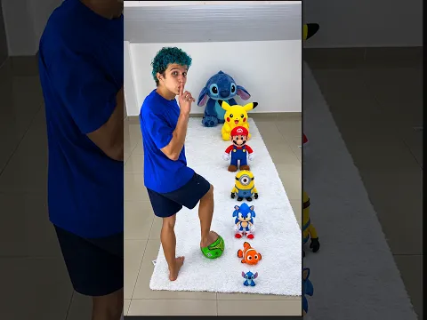 Eu vou pintar um personagem aleatório no quartodo meu irmão
