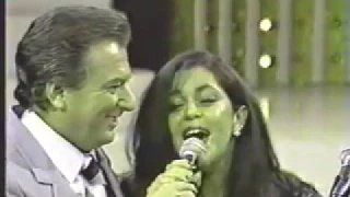 Guadalupe e Dominguinhos no Programa Raul Gil  "Gostoso Demais" (Dominguinhos/Nando Cordel)