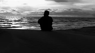 ايا الخسرتك من وكت عل فركه ليش استعجلت اويلي اتكطع الكلب هاي الاغنيه تعال هنا واسمع دندنها