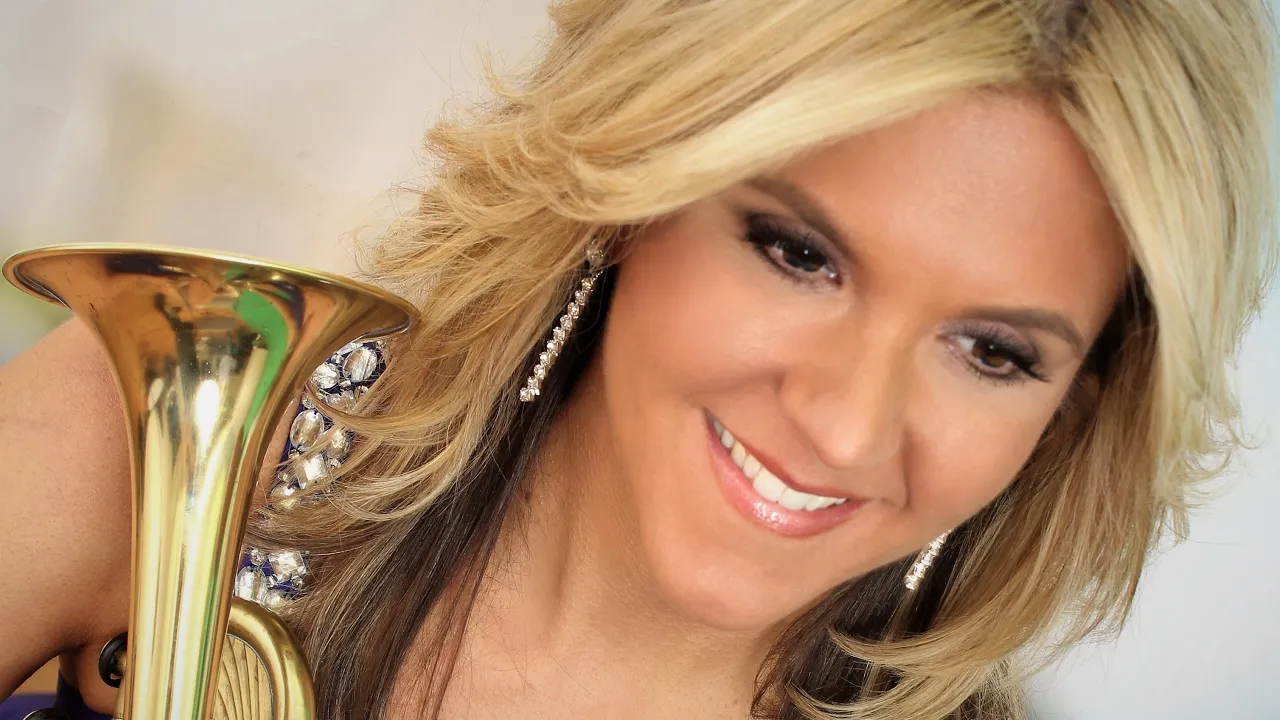 Cindy Bradley - Drive *THE SMOOTHJAZZ LOFT* Cindy Bradley - Drive *THE SMOOTHJAZZ LOFT*