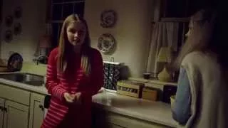 The Visit / Extrait "Becca nettoie le four" VF [Au Cinéma le 7 octobre]