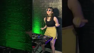 dj devi balqis gemoy hanya dia