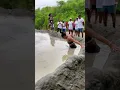 Mud Volcanoes can Erupt