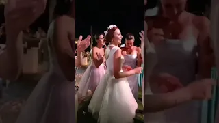 روعة السعدي في حفل زفاف الممثلة نادين تحسين بيك و الفنان إياد عيسى Syrianevents Syrianevents 