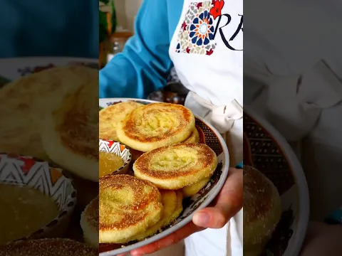 ملوي حرشة من الذ ما يكون #خبز #ملوي_مورق