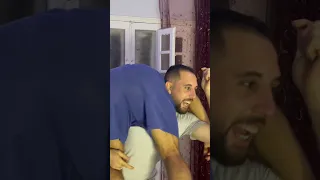 هتاخد ال بوسة هتاخد لبوسة 