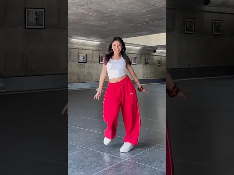 Mai boyfriend?!🙈❤️ #dancevideo #samriti01 #trending #danceshorts #dance #dancer