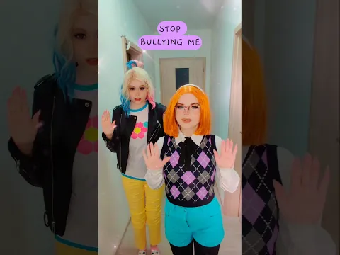 Stop bullying me 🥹 | Zoé & Sabrina @nikkihatsunecosplay #cosplay #shorts #miraculous #mlb