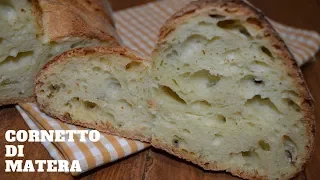 Oggi prepariamo il pane di grano duro. E' il pane che preferisco perchè si mantiene molti giorni, è . 