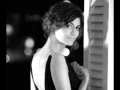 Download Lagu Paula Cole - Autumn Leaves