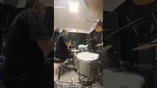 פאר טסי היא לא יודעת למה קאבר תופים חן ג נח 