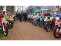 Download Lagu Familie en vrienden nemen afscheid van Nicky Blok Noordwolde fr.