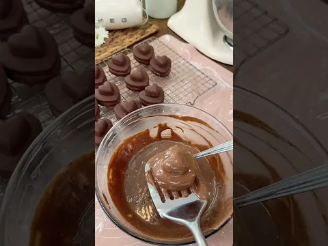 و اخيراا الدورة الأكثر طلبا هي دورة الحلويات الجزء الأول لي فيه 7 انواع. #حلويات_العيد #gâteau