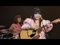 Algo Es Mejor - Mon Laferte Live