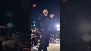 احساس النجم حماده الليثي يتسبب في بكاء الاعلاميه إيمان عطا علي أغنيه ياما قلت عليك   كافيه كالابريا دندنها