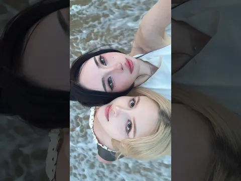 해운대에서의 추억🌊 love this trend #sisters @YunaKarimova_