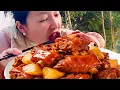 Lagu 小雨做红烧猪蹄烧到耙软，咬一口满满的胶原蛋白，吃的满嘴流油停不下来！【市民朱小雨】