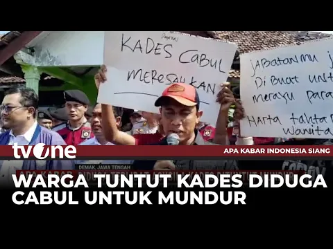 Puluhan Warga Demak Menuntut Kades Mundur Karena Diduga Terlibat Kasus Asusila