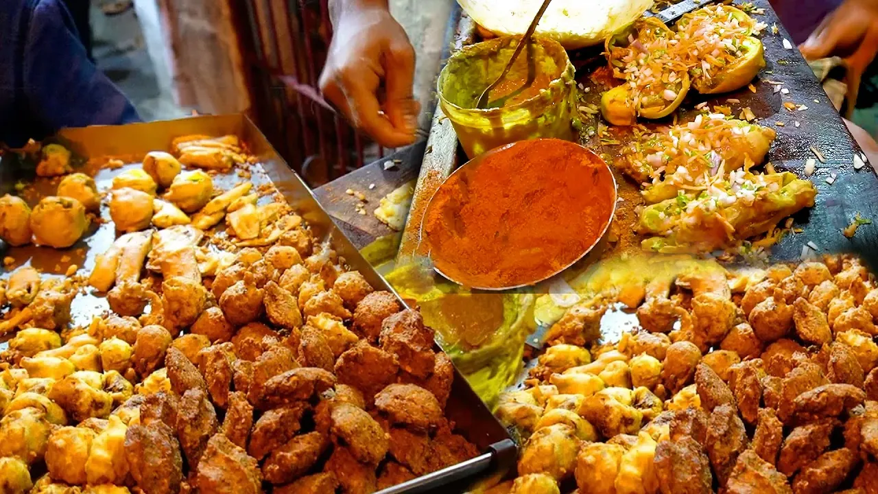 Very Busy BAJJI MIXTURE BANDI In Karnataka   Amazing Bajjiwala   Fruit Bajji   Indian Street Food