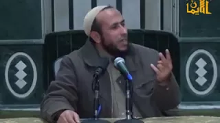 ابو حنيفة  نائم و رأى في منامه رؤيا العجيبه دندنها