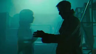 أغنية وحدة قلبت العالم مستحيل ما تعرفهاش 