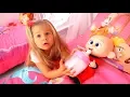 Download Lagu تتظاهر ديانا بلعب دور جليسة لأخيه Funny stories for kids