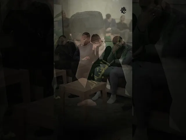 ⁣أخي بعدك الأيّامُ عادت ليالياً  عليّ فلا صبح هناك و لا عصر