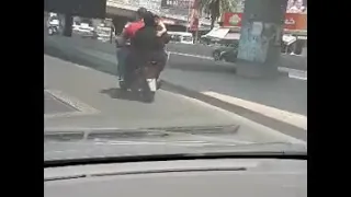 مخالفة خطيرة على أوتوستراد الزلقا دندنها