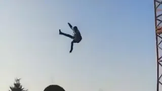 GIRL FALLS OUT OF RIDE SLINGSHOT