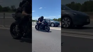 Yamaha R1 Crossplane sound