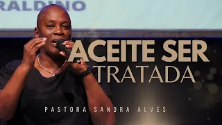 O Que Deus tem para você é grande ! | Pastora Sandra Alves