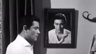 موسيقى فيلم لا تطفئ الشمس دندنها
