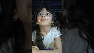 لقيتن ملزقين تمهن وايديهن مين عمل فيهن هيك LoLo Ghazal 