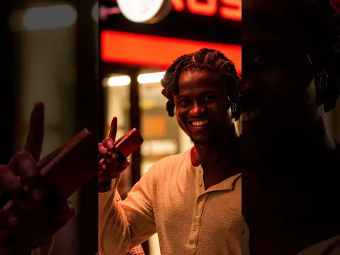 What do you think of his reaction? #streetphotography