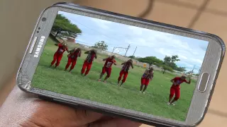 uqhoshangokwenzakwakhe yanamathela neh