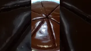 كيكة الخلاط بصوص الشيكولاتة 