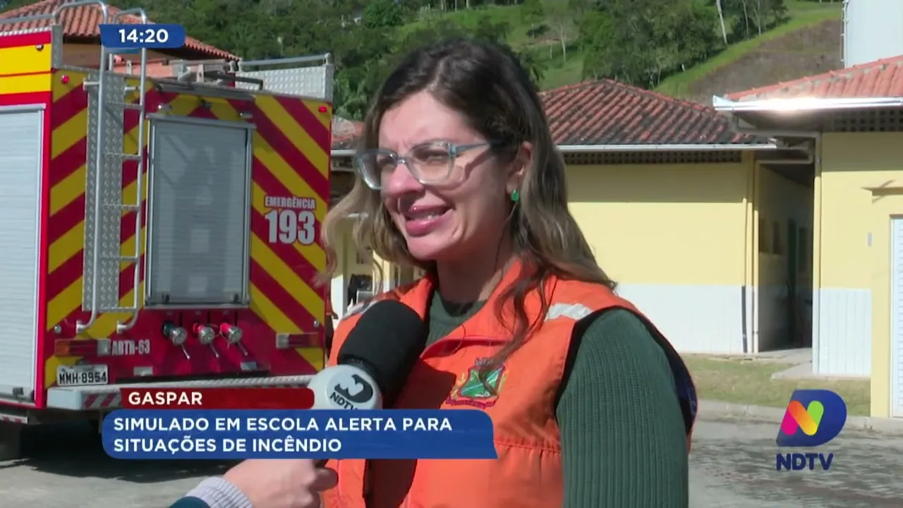 Gaspar: simulado em escola alerta para situações de incêndio