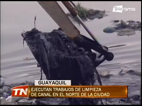 Ejecutan trabajos de limpieza de canal en el norte de la ciudad